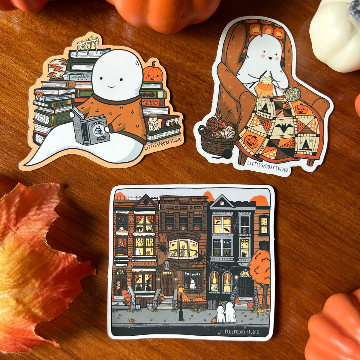 Reading Ghostie Sticker – Little Spooky Studio