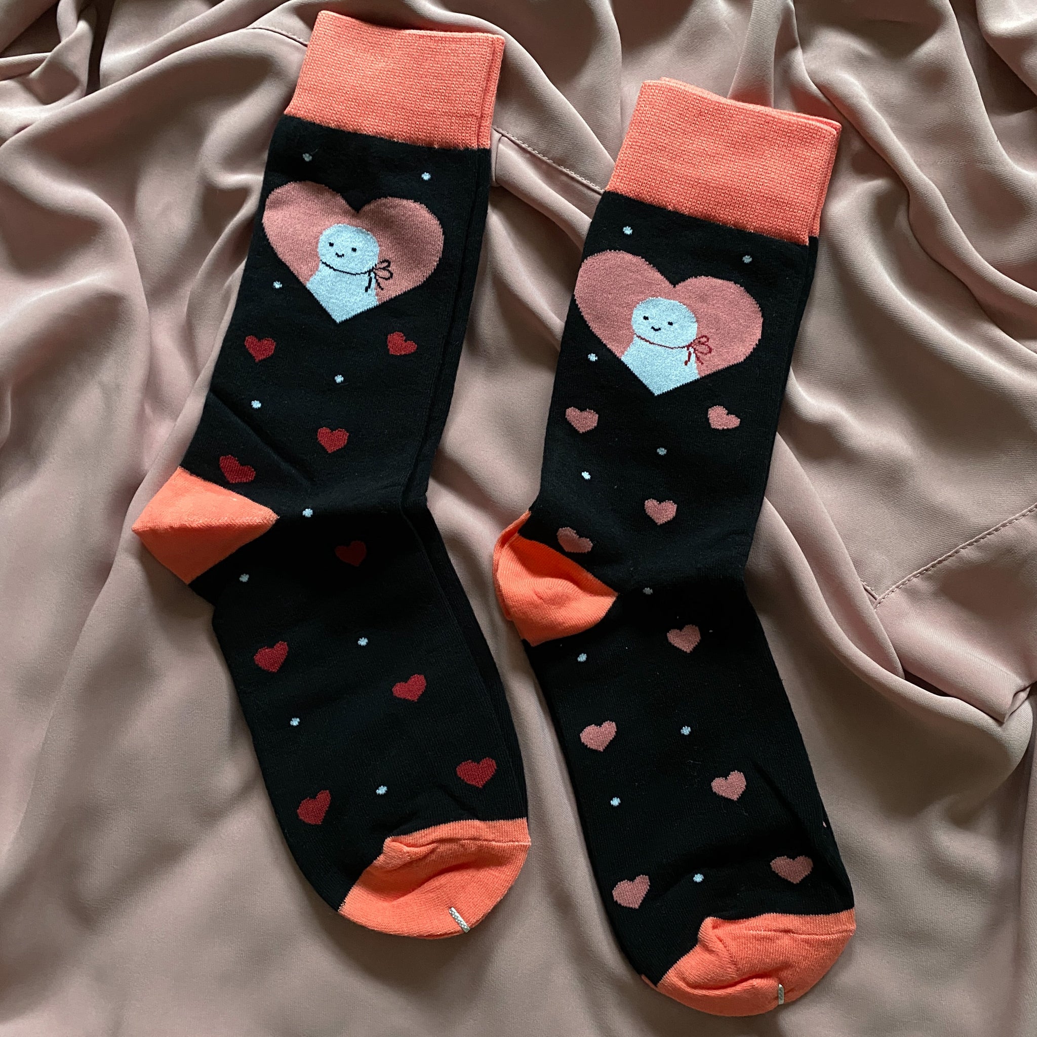 Juniper Ghost Heart Socks